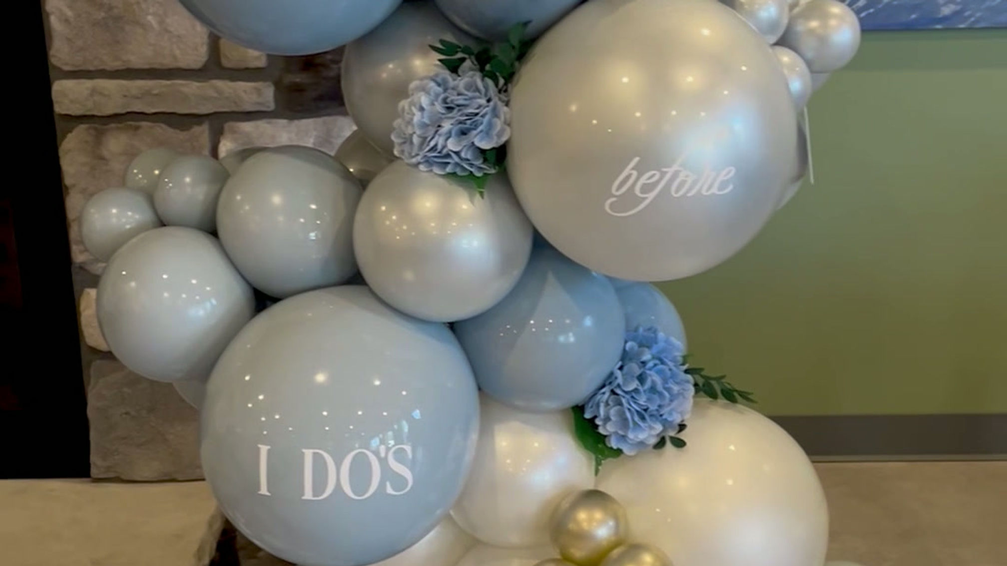 Freestanding Garland